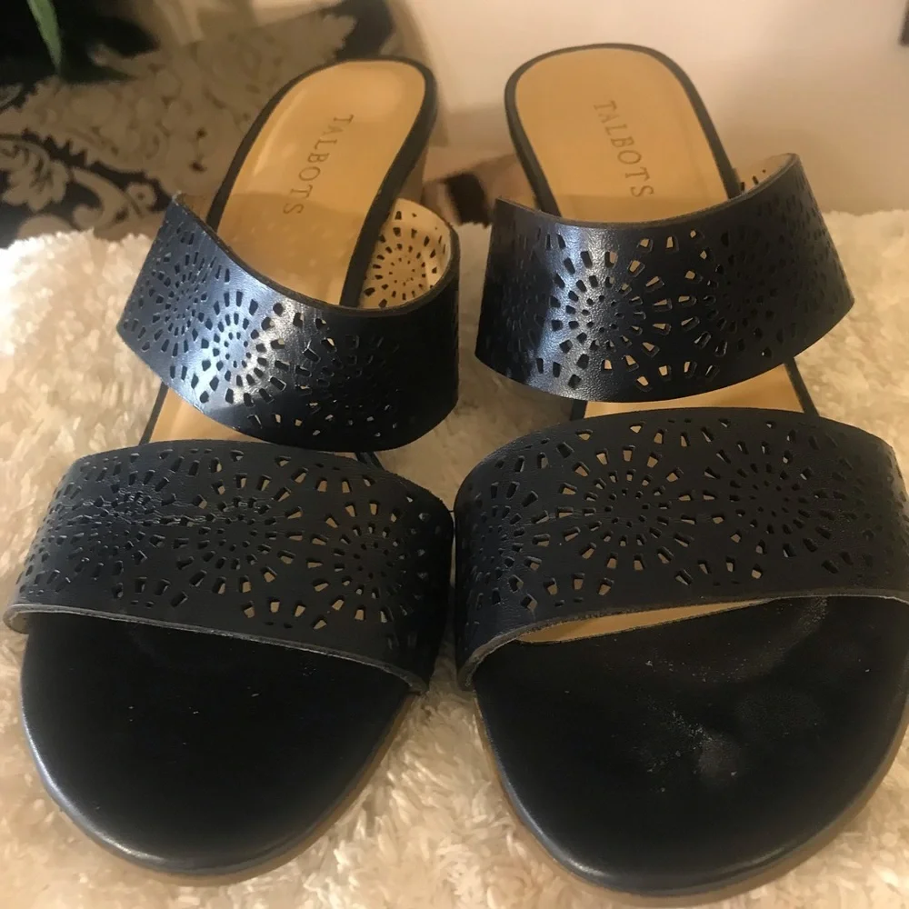 Talbots - Picture 2 of 16